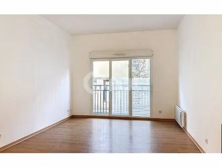location appartement  m² t-3 à terrasson-lavilledieu  570 €