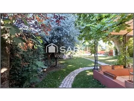 vente maison 7 pièces 208 m² la bouilladisse (13720)