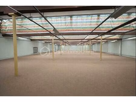 local de stockage de 1 876 m² à rambervillers