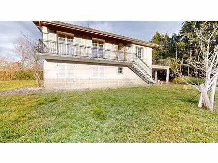 maison de 124 m² à magnac-laval