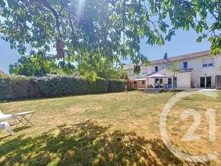 maison à vendre - 9 pièces - 200 m2 - cholet - 49 - pays-de-loire