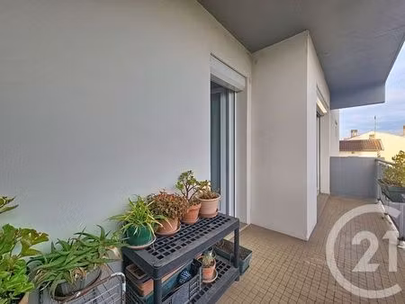 appartement t4 à vendre - 4 pièces - 80 02 m2 - montauban - 82 - midi-pyrenees