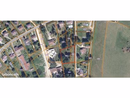 terrain 2059 m² ussel