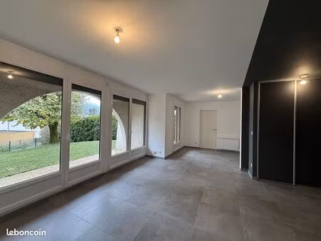 appartement 3 pièces 74 m²