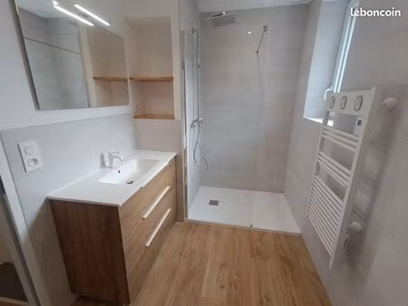 maison de ville t4  76m²  rénovée au mesnil-en-vallée