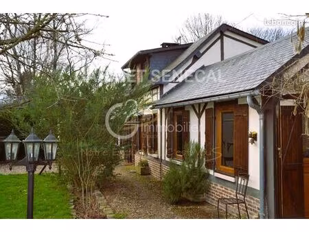 maison 8 pièces 121 m²