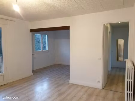 appartement t3-4 lumineux avec balcon - très propre  rénové