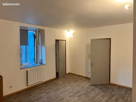 loue f2 à fretigney-et-velloreille