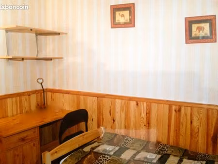 studio meublé charges incluses (électricité  chauffage  eau)