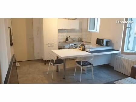 f2 meublé terville (internet compris)