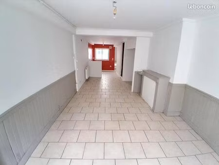 maison de bourg à louer 3 chambres à chinon