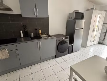 grand studio avec terrasse