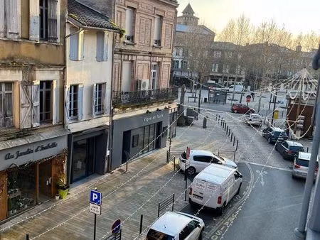 loue t3 meublé plein centre gaillac