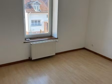 f1 appartement épinal proche gare et centre ville