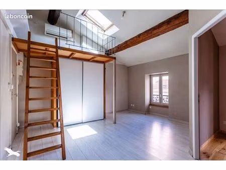 appartement 1 pièce 33 m²