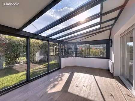 maison 6 pièces 155 m²