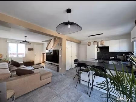 maison 4 chambres - 98m² - 387m² de terrain