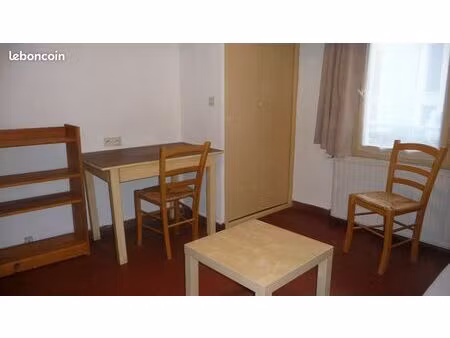 avignon 84 loue studio meuble