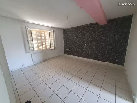 à louer – appartement t3 de 52 m² – roanne