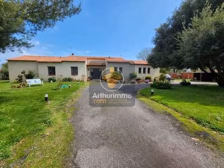 vente maison piscine à machecoul (44270) : à vendre piscine / 128m² machecoul