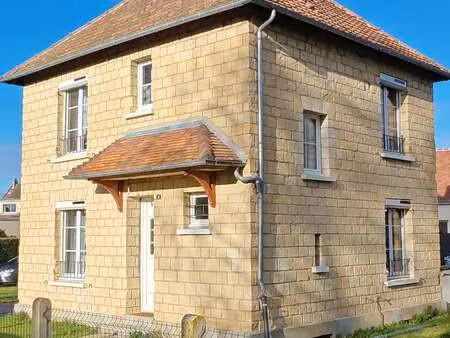 vente maison à carpiquet (14650) : à vendre / 73m² carpiquet