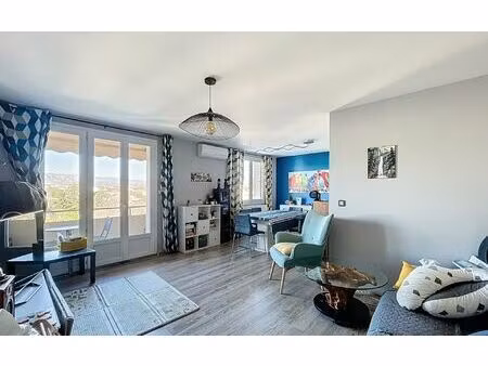 location appartement  80.21 m² t-3 à valence  850 €