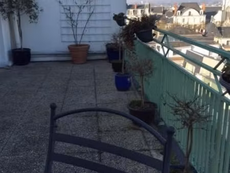 appartement f3 68m2 au 6ème étage avec terrasse