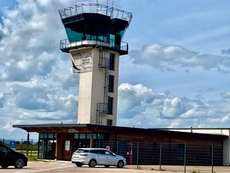 local professionnel à vendre saint leger sur roanne 4 pièce(s) 570m2 240 000€