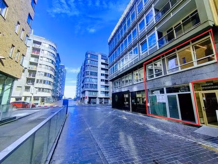 handelspand met woonst (2-slpk appartement) ! hartje oostende!