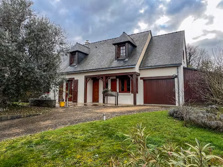 maison familiale de 161m²   5 chambres à avrillé