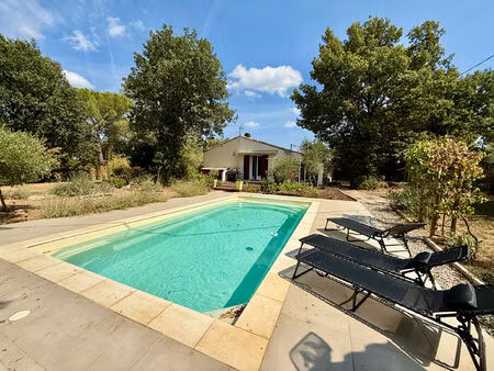 maison de 150m² à vendre sur saint maximin la sainte baume avec piscine et dépendance