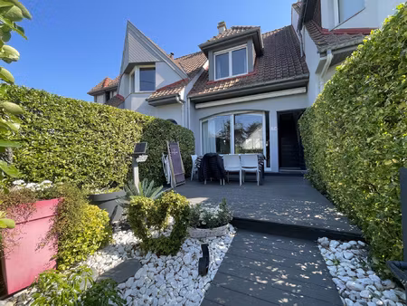 tres jolie villa proche mer