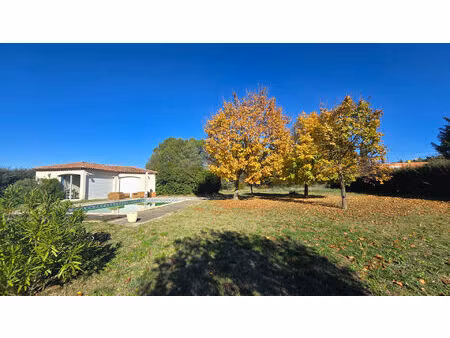 terrain vernègues au calme absolu - 1000m2