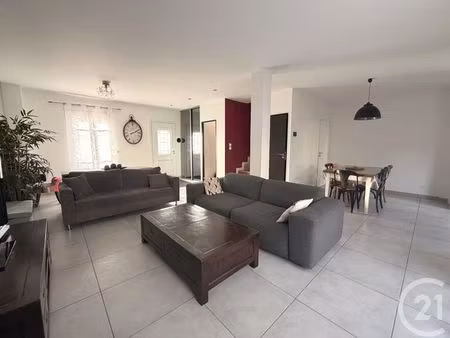 maison à vendre - 6 pièces - 141 72 m2 - st maur des fosses - 94 - ile-de-france