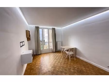 location appartement  45 m² t-2 à neuilly-sur-seine  1 750 €