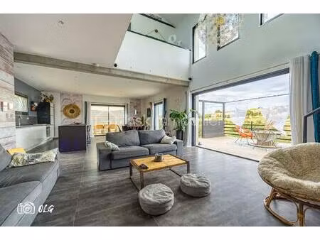 maison contemporaine de 208 m² à juvignac