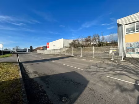 location locaux professionnels 836 m² à montceau-les-mines (71300)  700 €