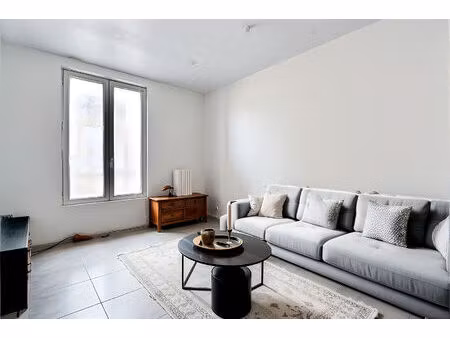 studio rez-de-chaussée - quartier gare