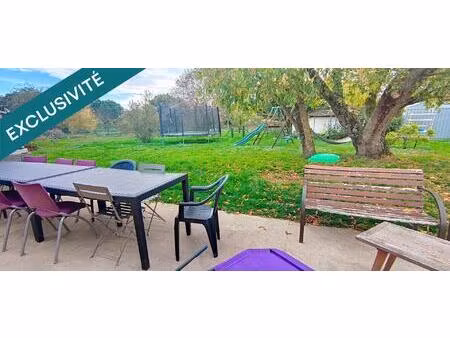 espace et tranquillité pour cette maison familiale!