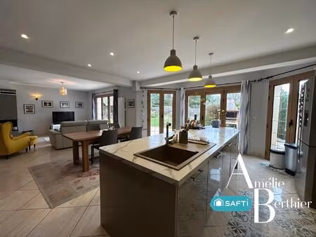 bien unique alliant charme & beaux volumes !