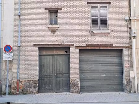 maison rue du jard à rénover complètement de 248 m2 de surface au sol
