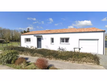 vente maison à rochetrejoux (85510) : à vendre / 100m² rochetrejoux