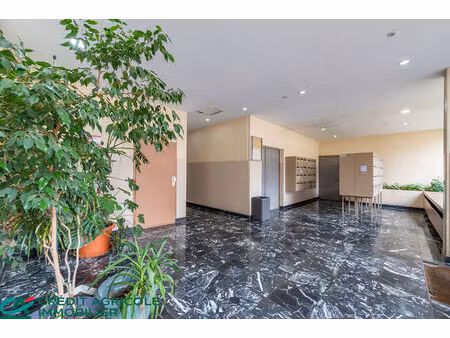 appartement alfortville 3 pièces 59 20 m² avec un place de parking et une cave