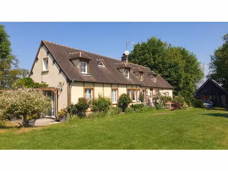 vente maison 8 pièces  150.00m²  auneuil