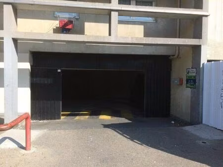 parking à louer