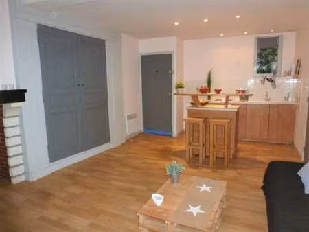 location appartement 2 pièces à la ferté-bernard (72400) : à louer 2 pièces / 37m² la fert