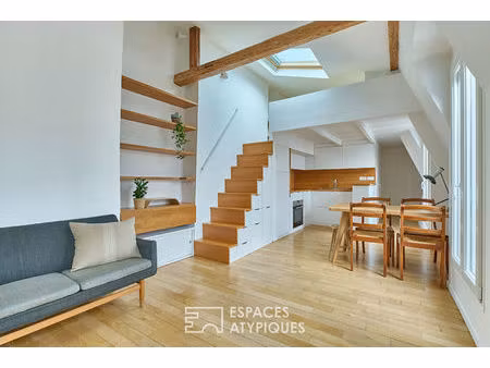 appartement rénové au dernier étage avec balconnets