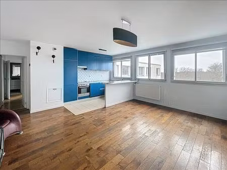 appartement - 8ème étage - 65 m2 - 3 pièces - meublé