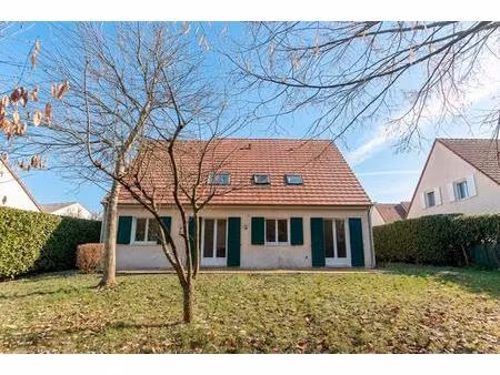 maison familiale rénovée  au calme absolu  en lisière de forêt