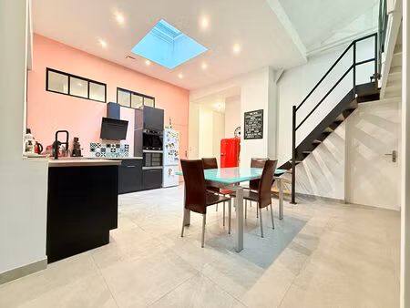 appartement style loft - hyper centre reims